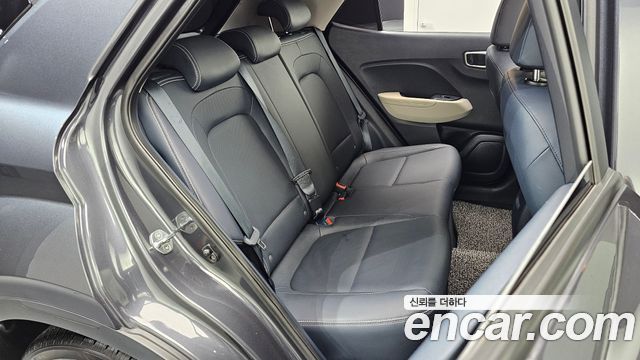 Hyundai Venue 2021 — photo 11