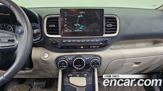 Hyundai Venue 2021 — photo 13