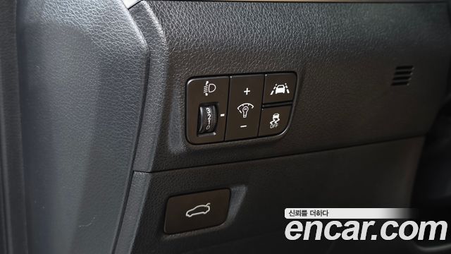Kia K5 2022 — photo 15