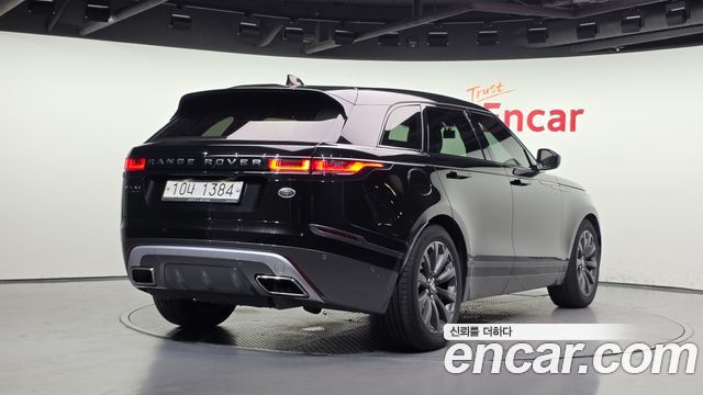 Land Rover Range Rover Velar 2018 — photo 2