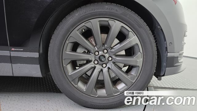 Land Rover Range Rover Velar 2018 — photo 5