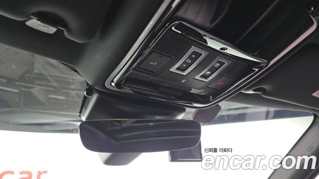 Land Rover Range Rover Velar 2018 — photo 34