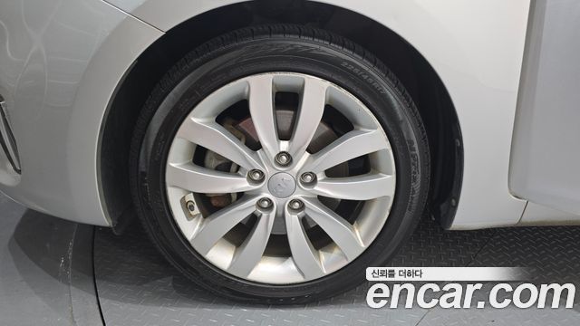 Kia Carens 2014 — photo 5