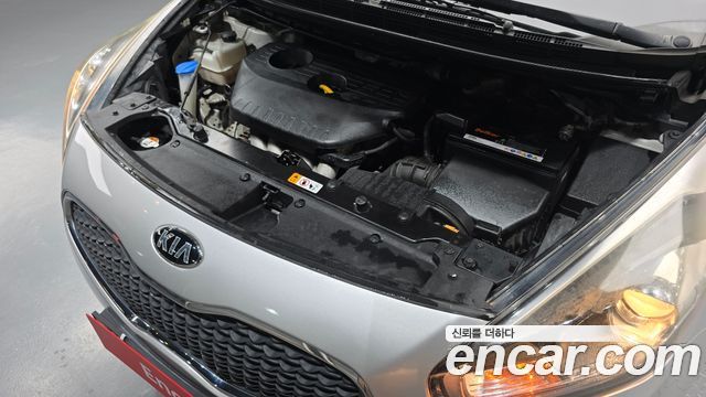 Kia Carens 2014 — photo 6