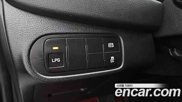 Kia Carens 2014 — photo 14