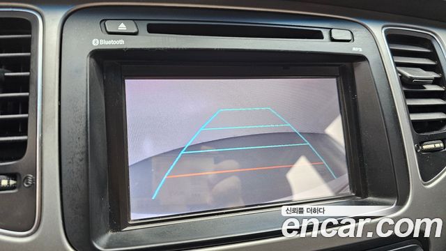 Kia Carens 2014 — photo 17