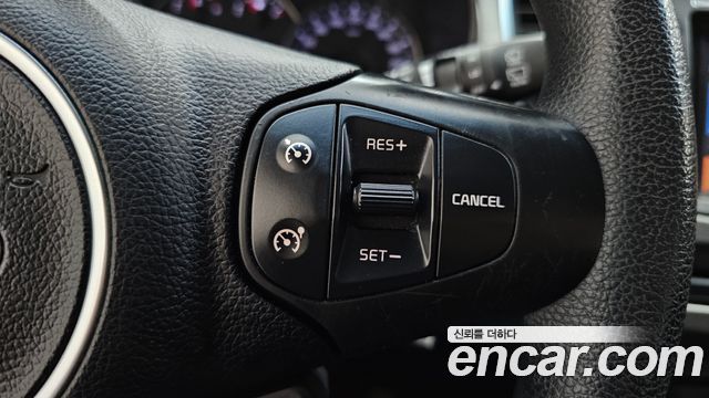 Kia Carens 2014 — photo 18