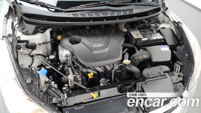 Hyundai AVANTE 2014 — photo 6