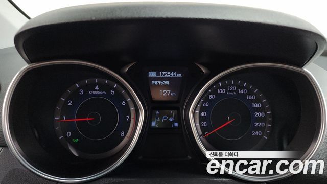 Hyundai AVANTE 2014 — photo 11