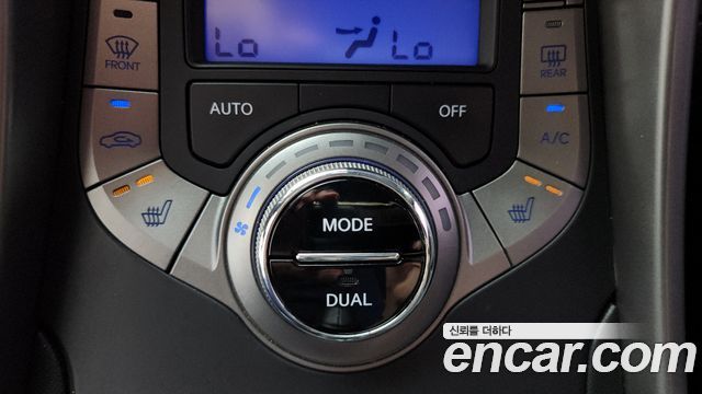 Hyundai AVANTE 2014 — photo 22