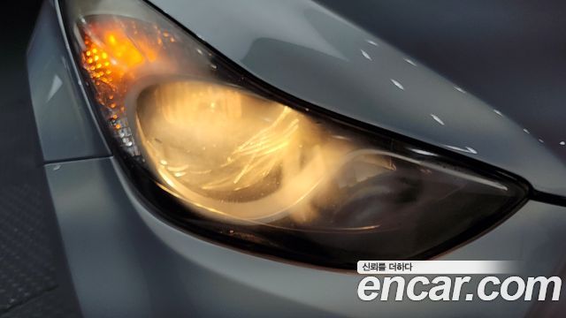 Hyundai AVANTE 2014 — photo 8