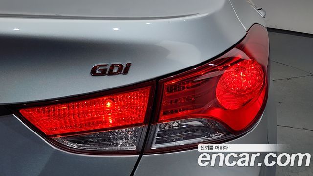 Hyundai AVANTE 2014 — photo 9