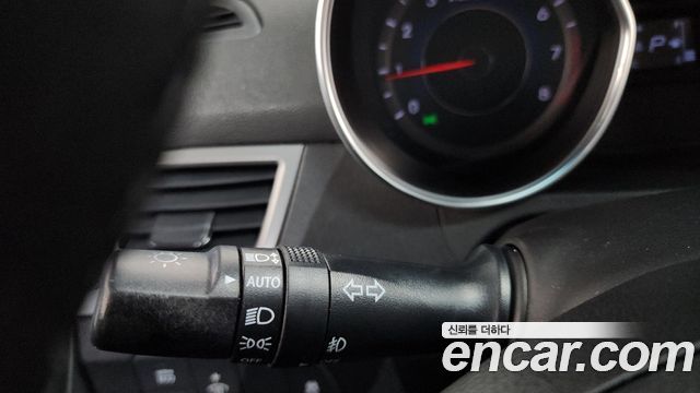 Hyundai AVANTE 2014 — photo 28