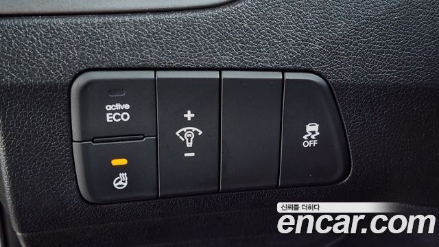 Hyundai AVANTE 2014 — photo 30