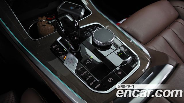 BMW X5 2021 — photo 9