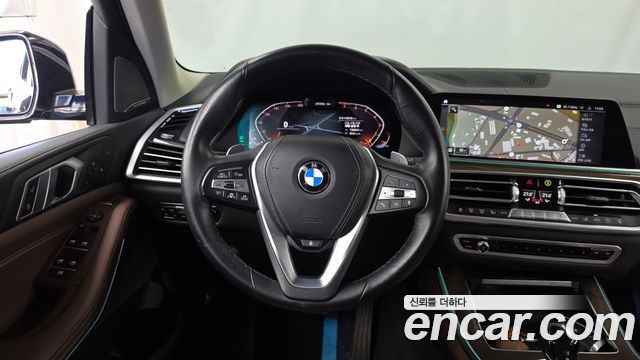 BMW X5 2021 — photo 13