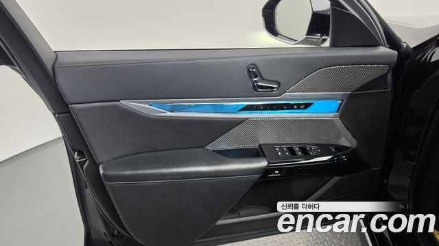 BMW 7-Series 2023 — photo 14