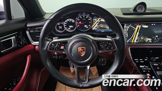 Porsche Panamera 2018 — photo 20