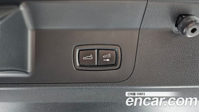 Porsche Panamera 2018 — photo 24