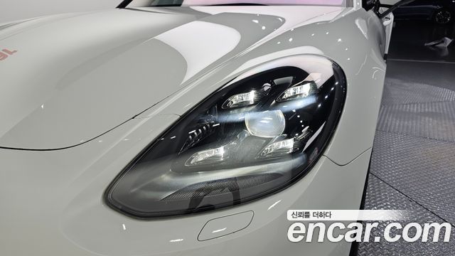 Porsche Panamera 2018 — photo 8