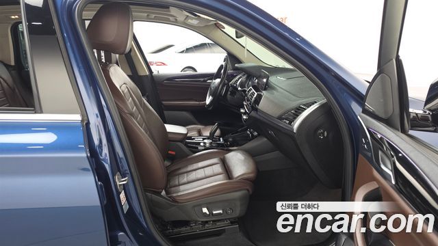 BMW X3 2018 — photo 11