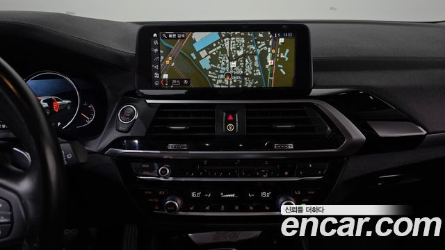 BMW X3 2018 — photo 14