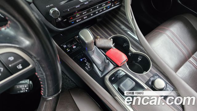 Lexus RX 2017 — photo 9