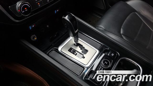 KG Mobility Rexton 2018 — photo 12