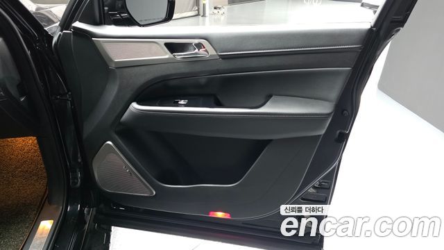 KG Mobility Rexton 2018 — photo 14