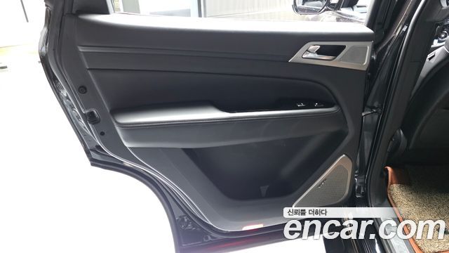 KG Mobility Rexton 2018 — photo 15