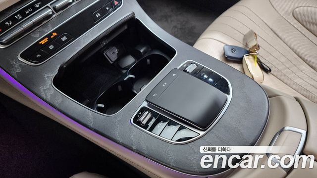 Mercedes-Benz CLS-Class 2021 — photo 24