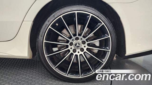 Mercedes-Benz CLS-Class 2021 — photo 7