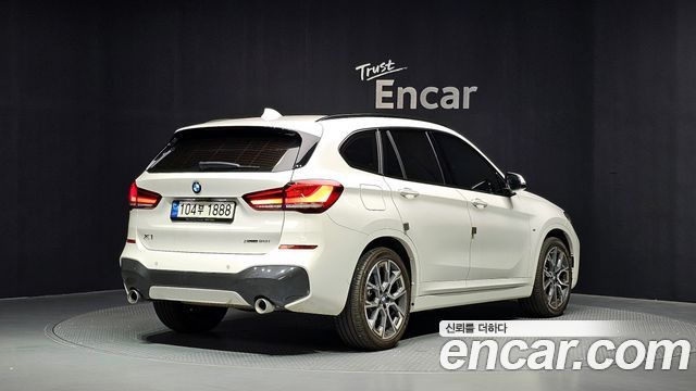 BMW X1 2022 — photo 2
