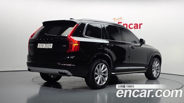 Volvo XC90 2017 — photo 2