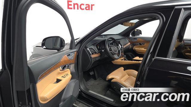 Volvo XC90 2017 — photo 10