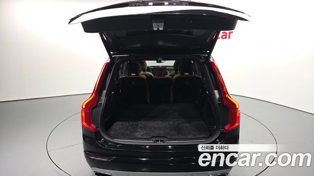 Volvo XC90 2017 — photo 20