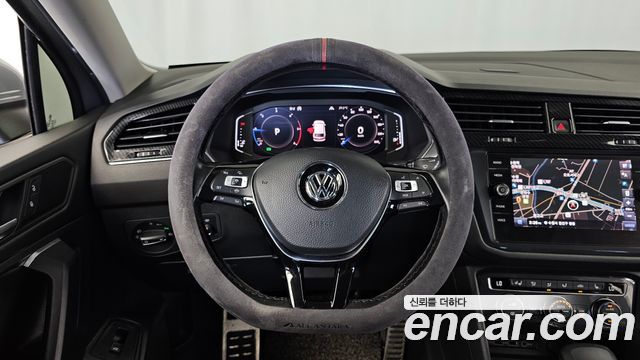 Volkswagen Tiguan 2020 — photo 13