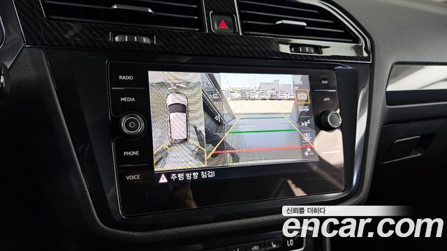 Volkswagen Tiguan 2020 — photo 15