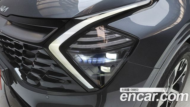 Kia Sportage 2022 — photo 8