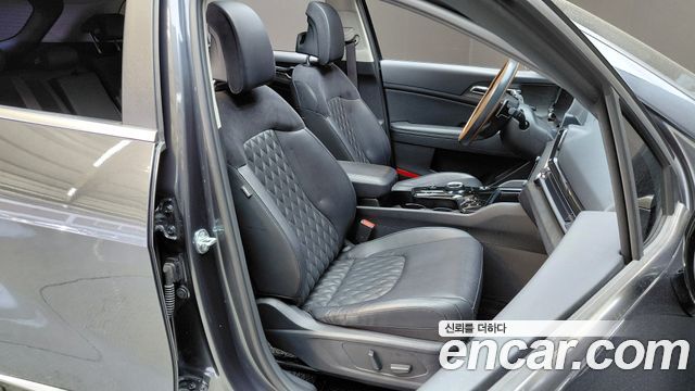 Kia Sportage 2022 — photo 16