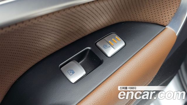 Genesis G70 2020 — photo 19
