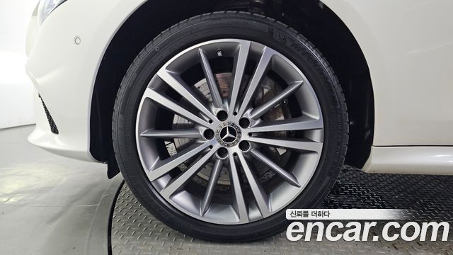Mercedes-Benz CLS-Class 2019 — photo 5