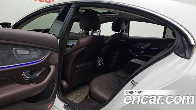 Mercedes-Benz CLS-Class 2019 — photo 11