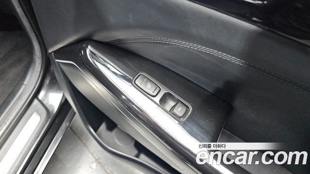 Kia K7 2016 — photo 19