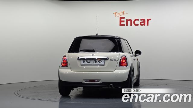 Mini Cooper 2012 — photo 4
