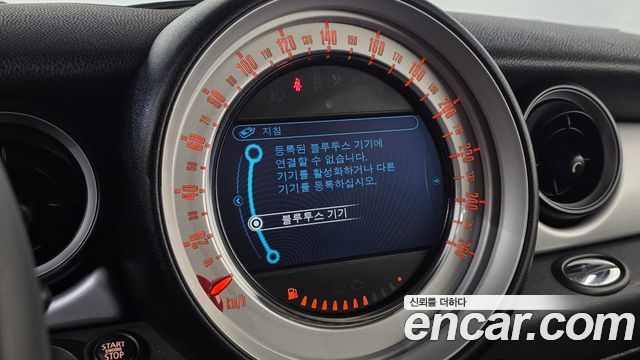 Mini Cooper 2012 — photo 16