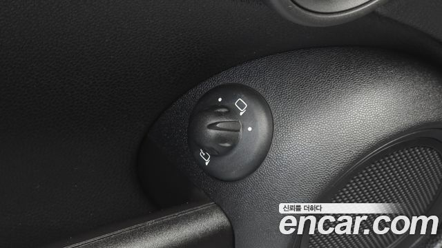 Mini Cooper 2012 — photo 17