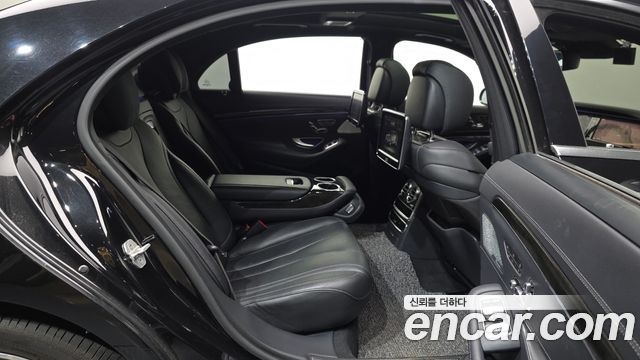 Mercedes-Benz S-Class 2015 — photo 12