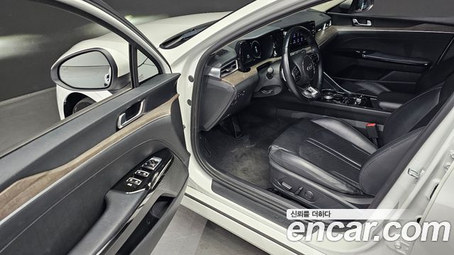 Kia K5 2021 — photo 10
