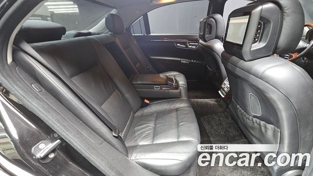 Mercedes-Benz S-Class 2010 — photo 12